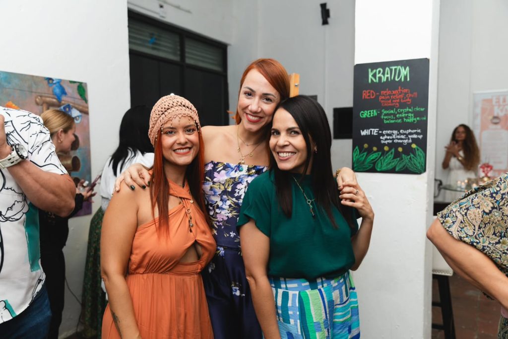 Instagram post from talismanesdeamorpr. This post is in position 11.