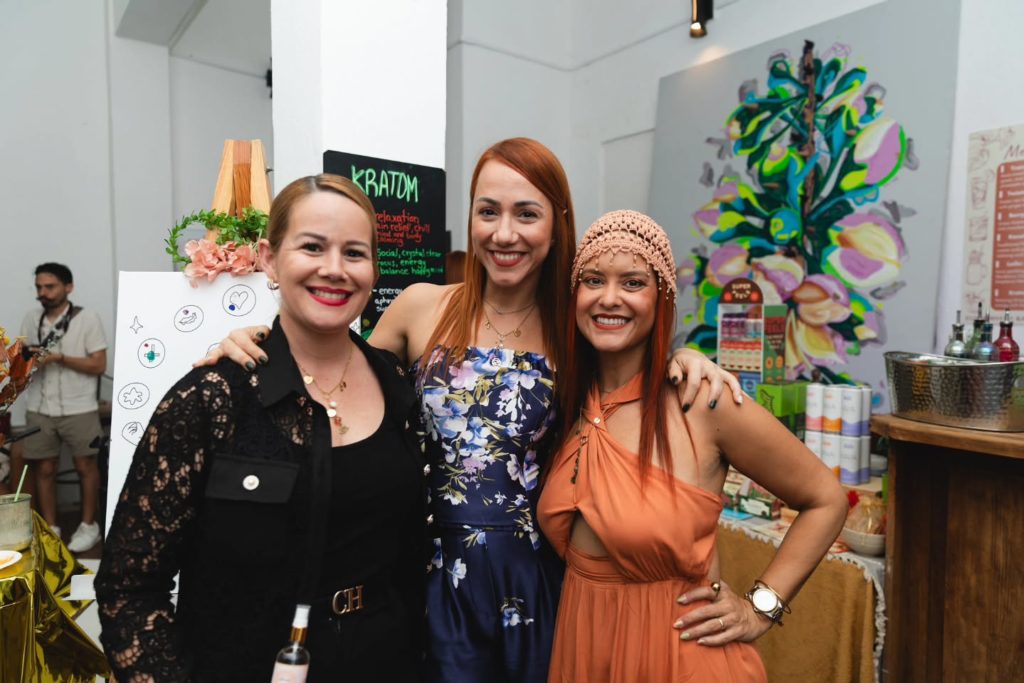 Instagram post from talismanesdeamorpr. This post is in position 10.